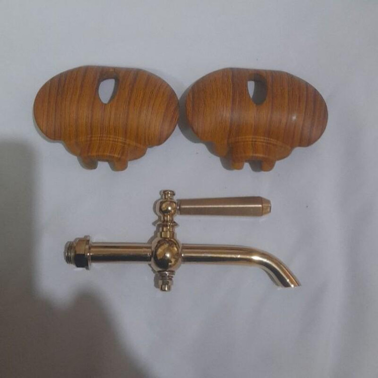 شیر کتری به همراه یک جف دسته کتری
