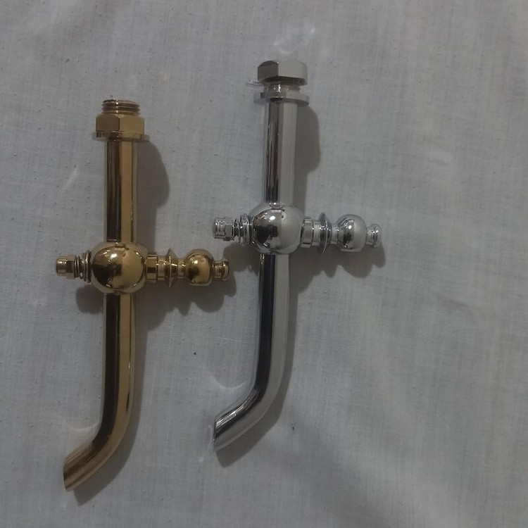 شیر کتری به همراه یک جف دسته کتری