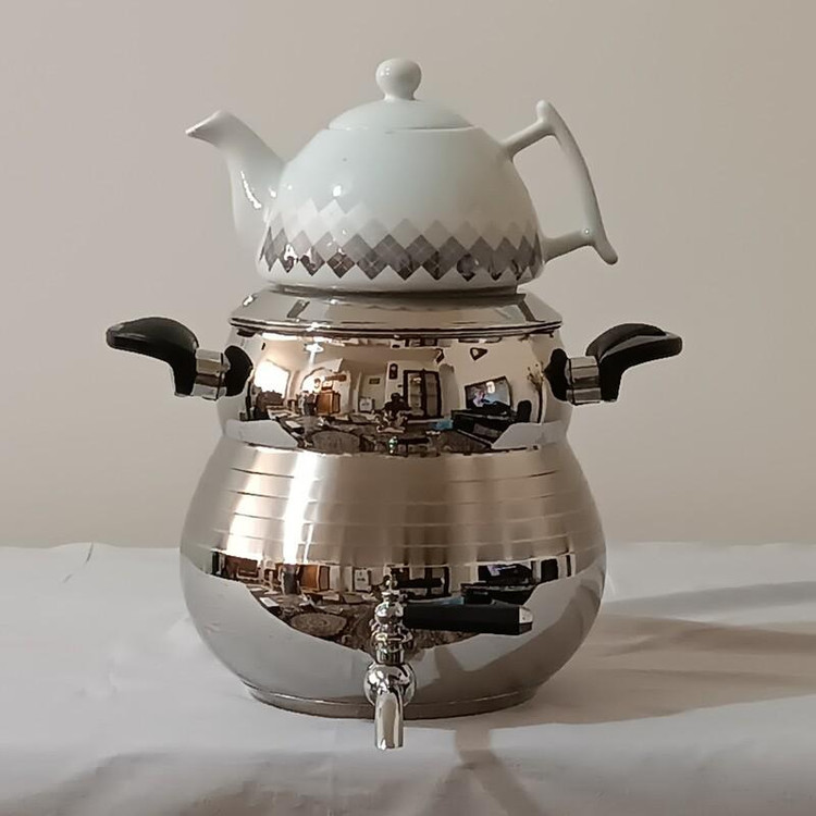 کتری استیل براق 6 لیتری همراه با قوری چینی